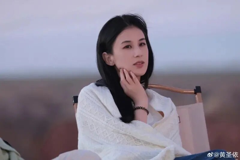 女星黃聖依（如圖）於2007年嫁給中國巨力集團副董事長楊子，並於今年傳出離婚消息。日.jpg