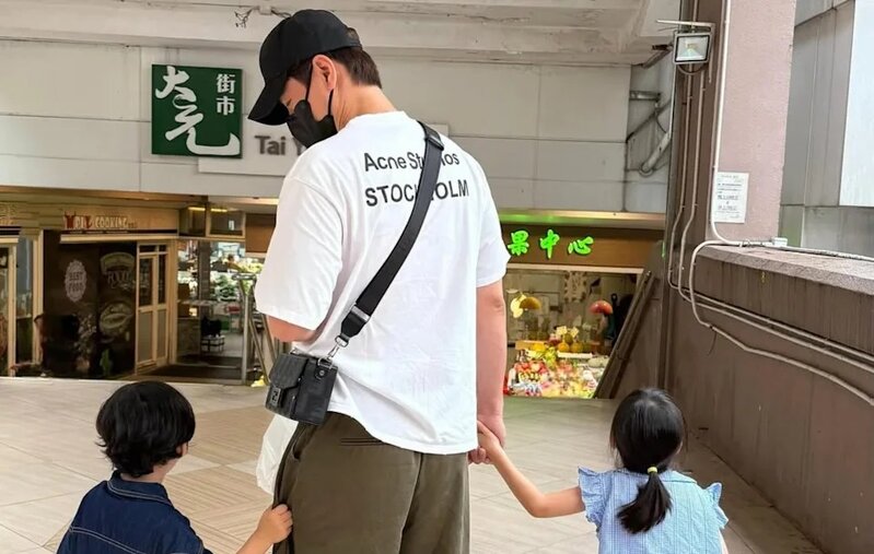 1 一對子女為羅子溢慶祝父親節.jpg