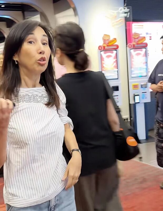 2  柏安妮罕有露面（圖片來源－香港趙大拿）.jpg