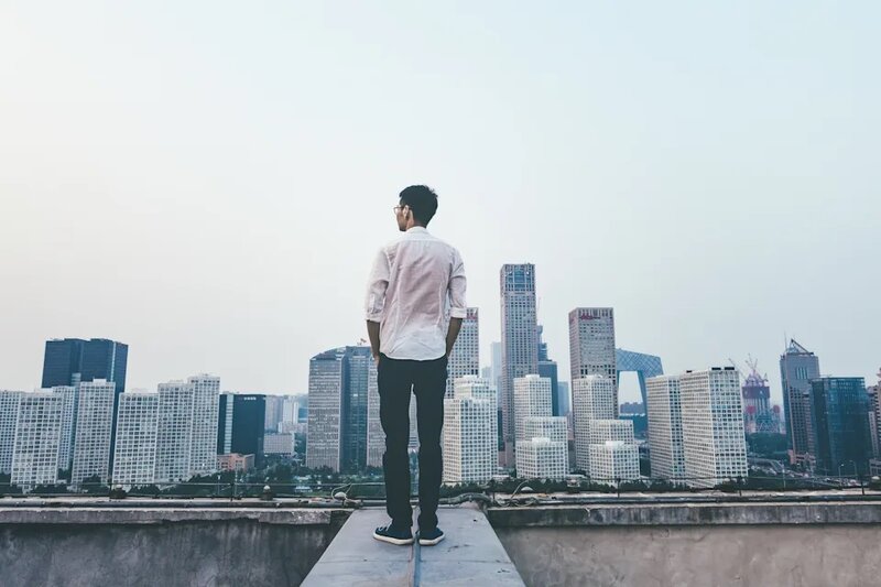內地自上世紀八十年代後出生的性別比高達114.4，男性人口較女性多出3490萬人，導致男.jpg