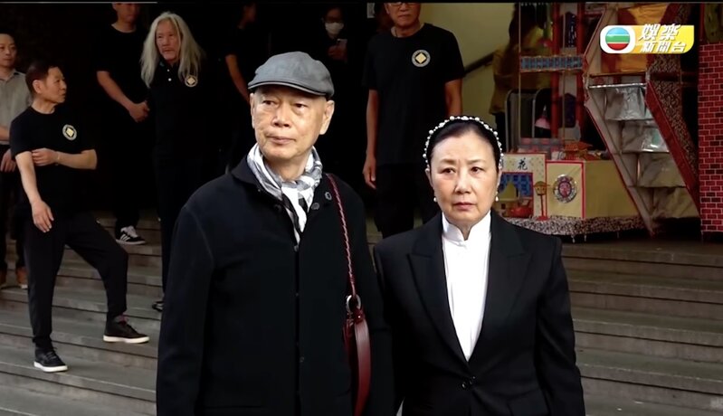 3 汪明荃同羅家英送別唐佳同雪妮（TVB娛樂新聞台截圖）.jpg