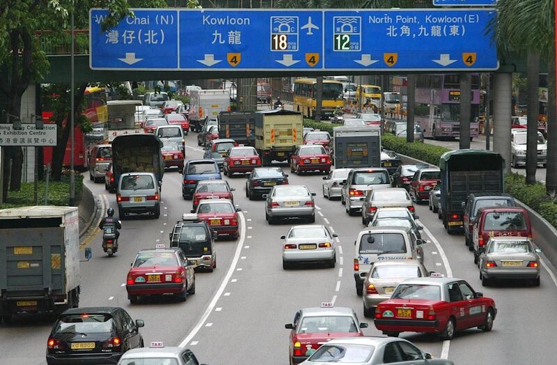政府公布網約車規管框架，其中建議對網約車數量實施總量控制。.jpg