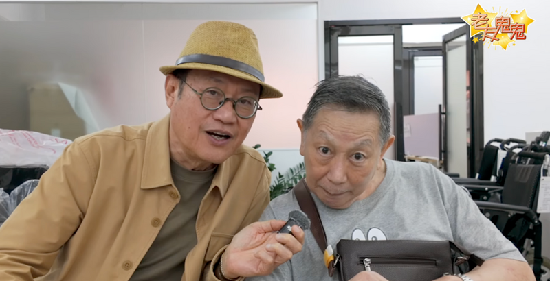 羅浩楷接受好友鄧英敏嘅網上節目訪問.png