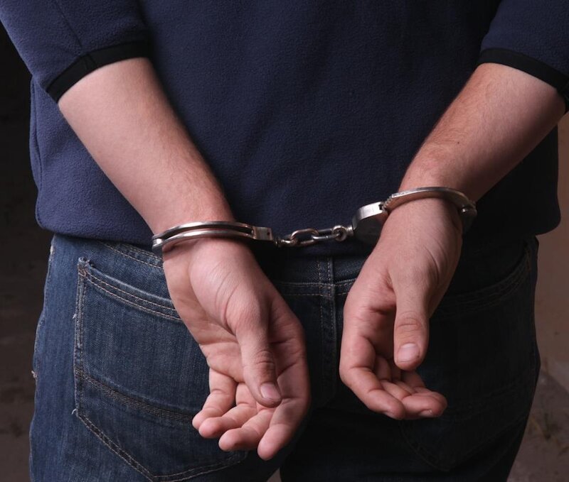 機艙老鼠︱香港警方拘 3 名內地男 涉印度來港航班盜竊 印度男失逾 8 萬元財物.jpg