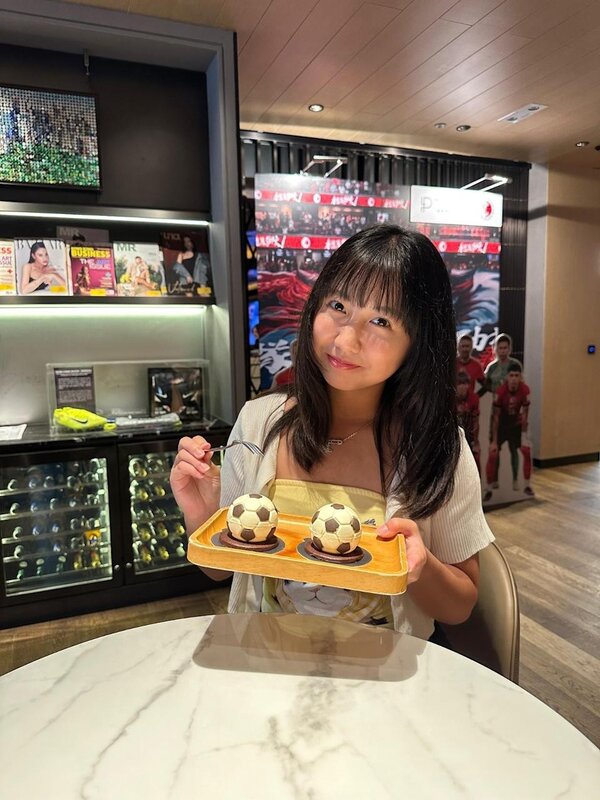 4 Celine趁暑假期間回港，但仍關心日本情況。（fb@Celine 楊鎧凝）.jpg