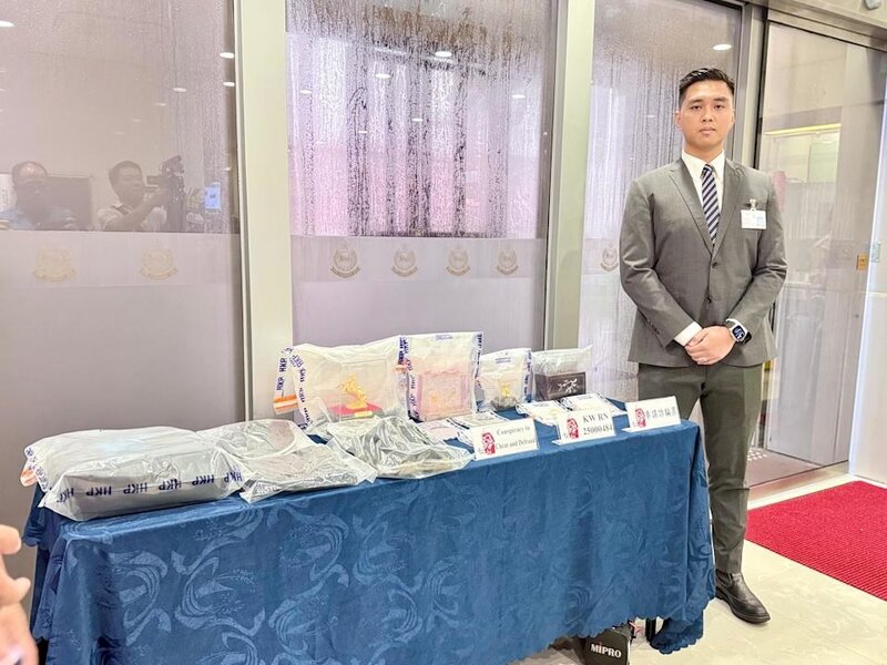 南嘸師傅涉以假身份證冒認受害人 轉走67歲男子800萬存款.jpg