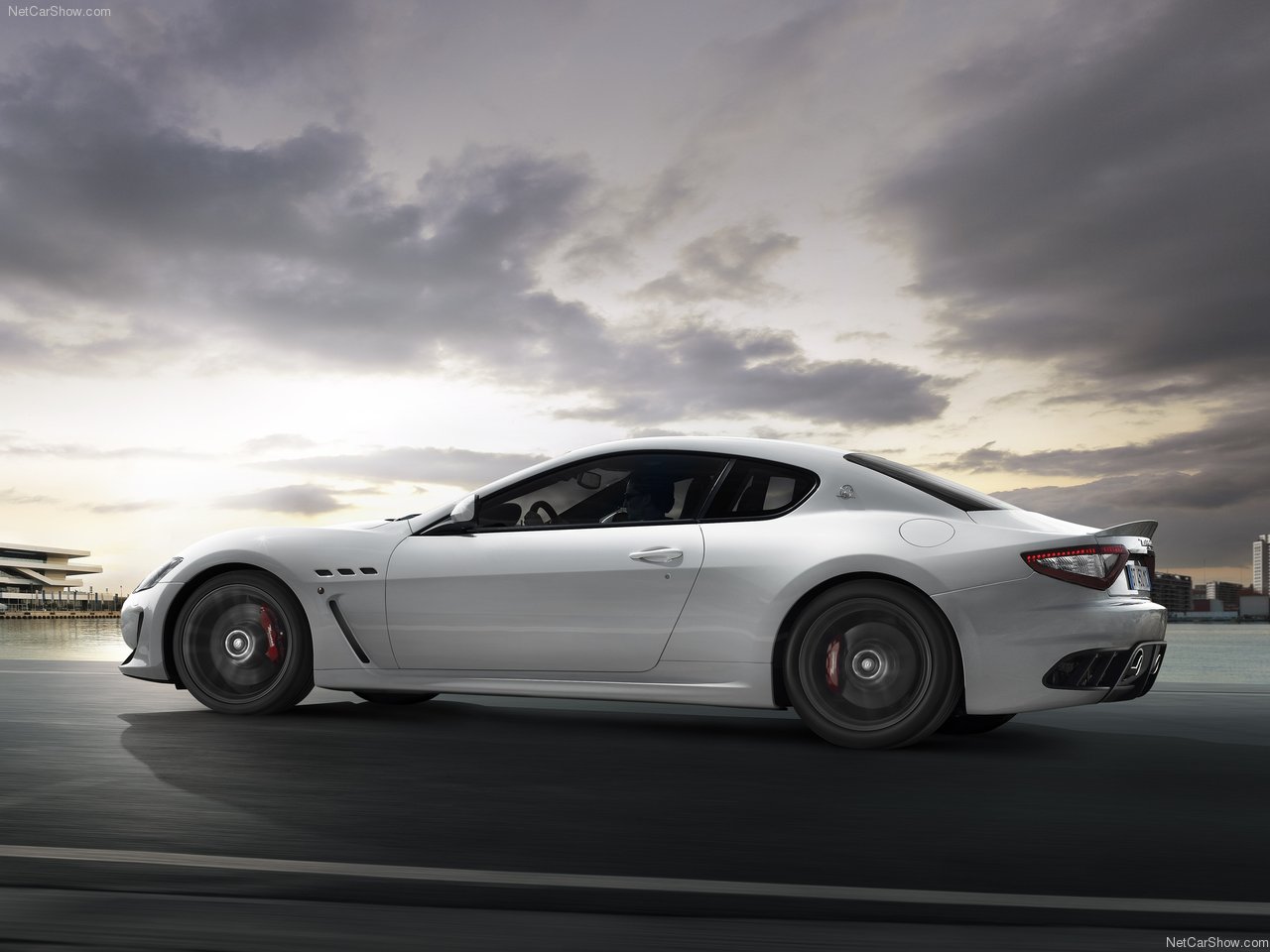 Maserati-GranTurismo_MC_Stradale_003.jpg