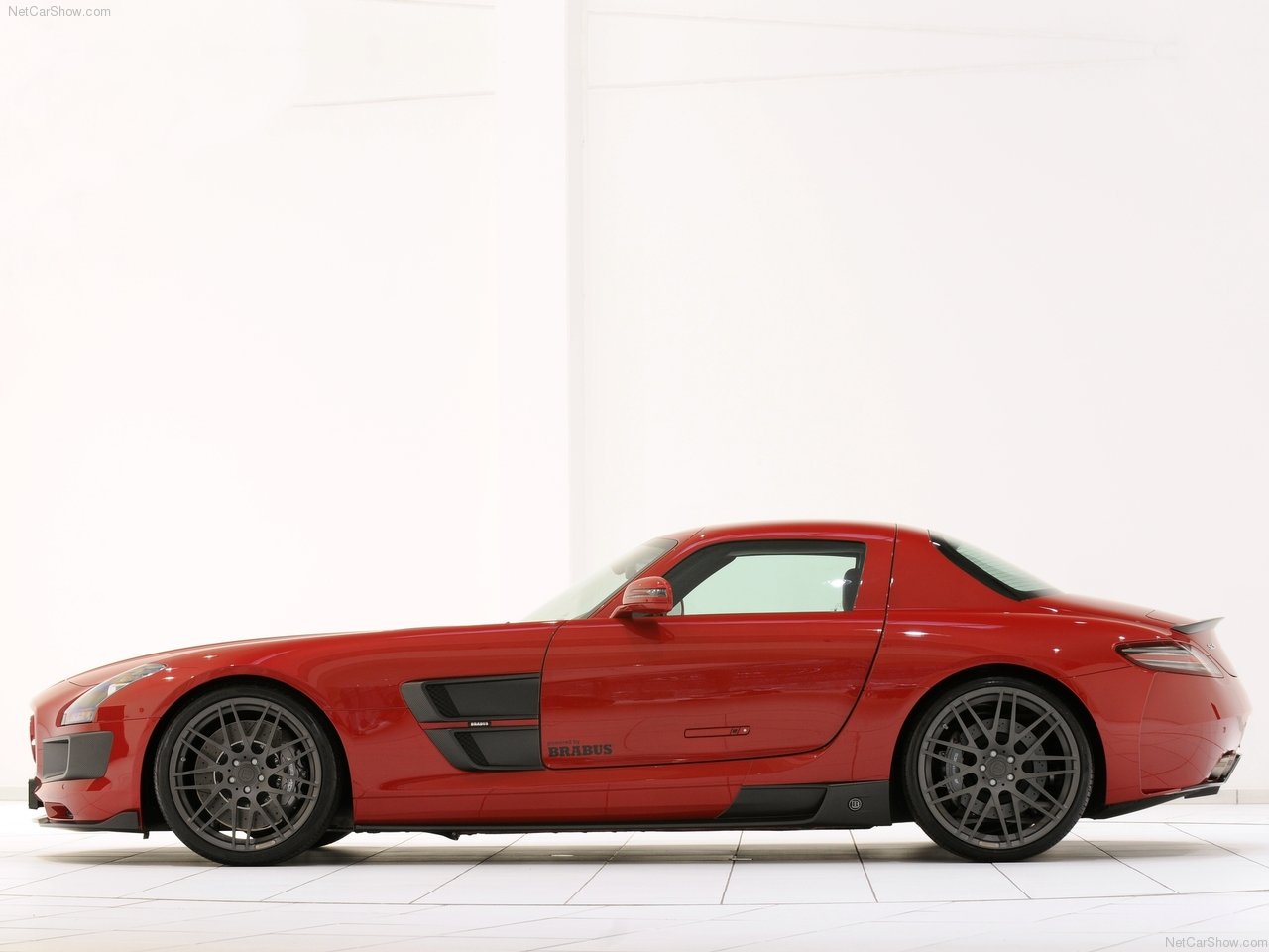 Brabus-Mercedes-Benz_SLS_AMG_Widestar_2011_004.jpg