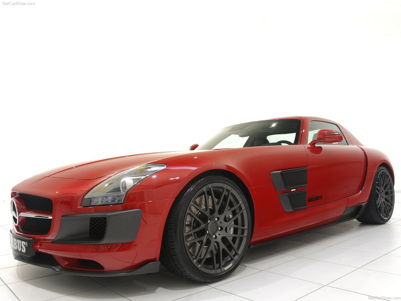 Brabus-Mercedes-Benz_SLS_AMG_Widestar_2011_002.jpg