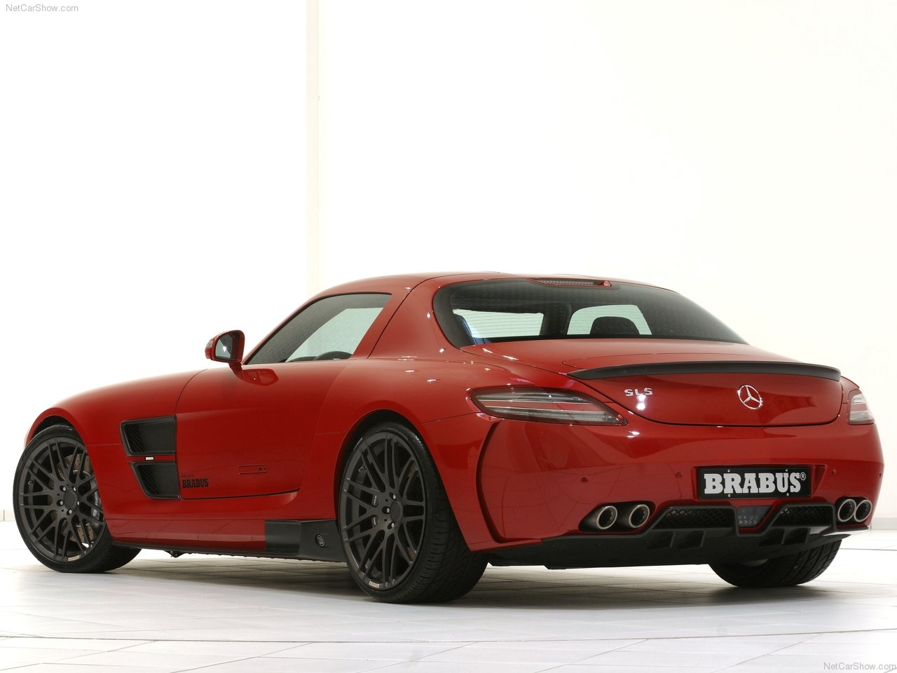 Brabus-Mercedes-Benz_SLS_AMG_Widestar_2011_007.jpg